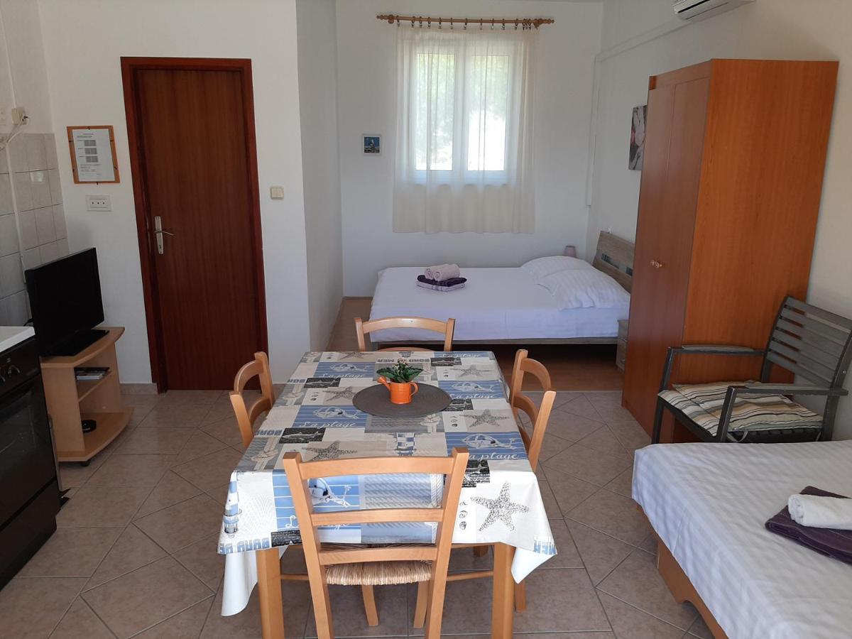 Apartments Pavelic Novi Vinodolski Εξωτερικό φωτογραφία