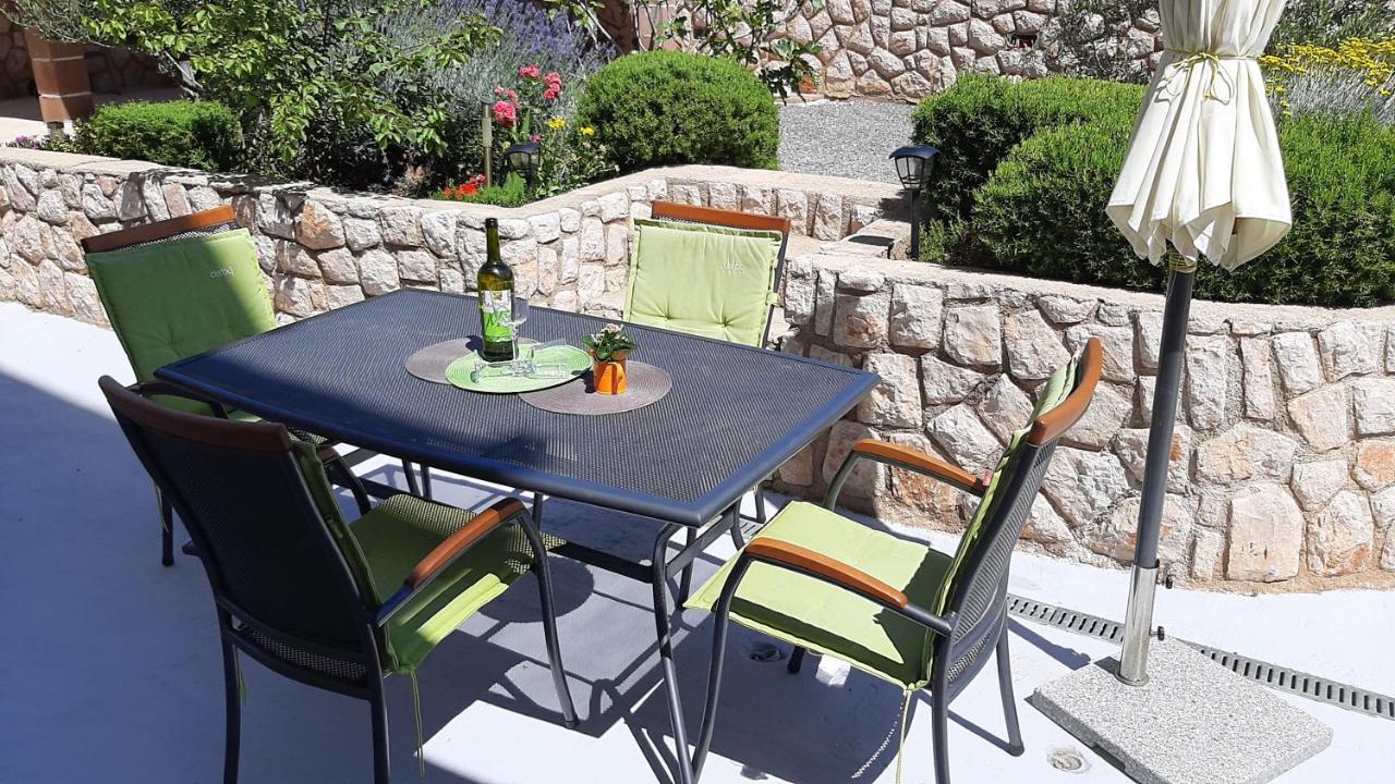 Apartments Pavelic Novi Vinodolski Εξωτερικό φωτογραφία