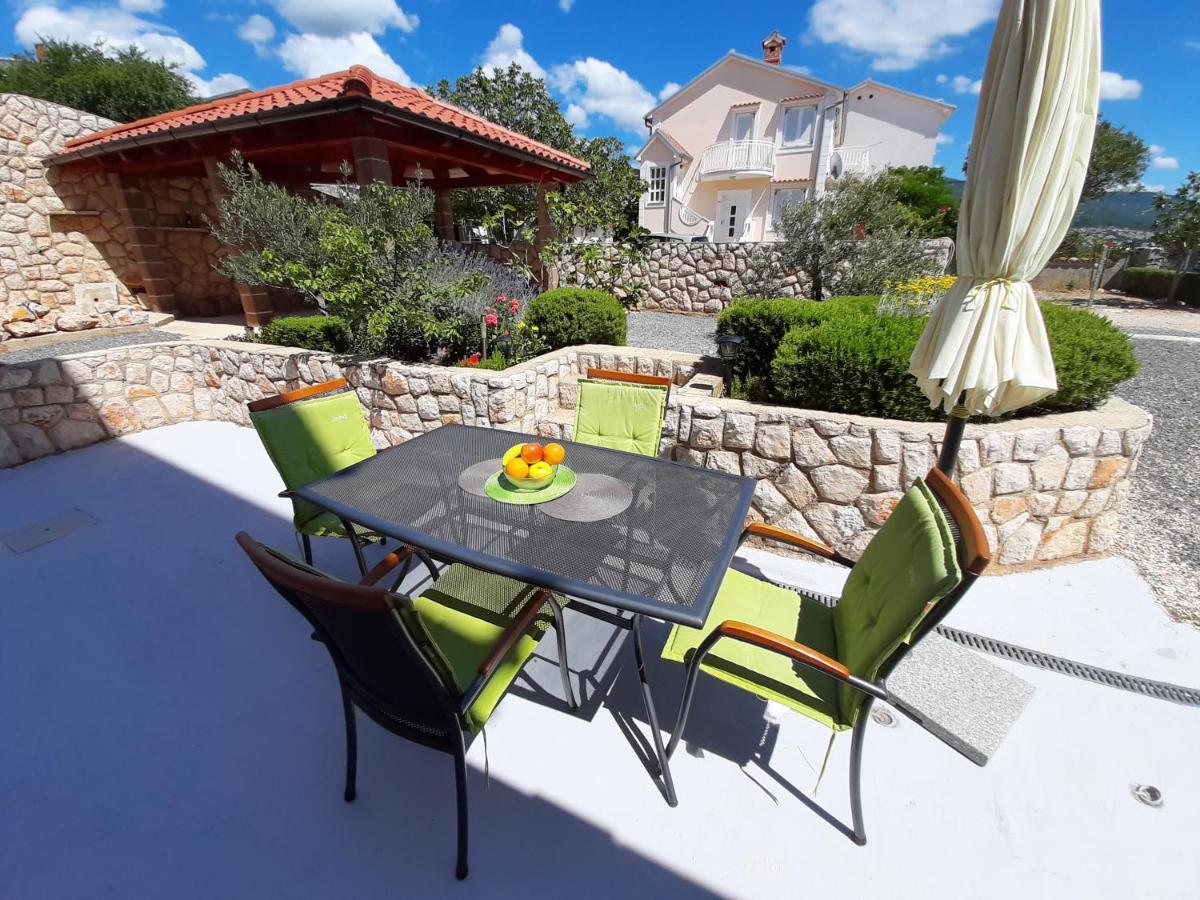 Apartments Pavelic Novi Vinodolski Εξωτερικό φωτογραφία