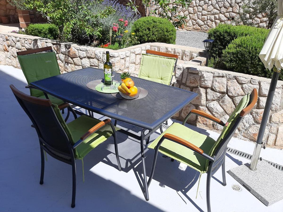 Apartments Pavelic Novi Vinodolski Εξωτερικό φωτογραφία