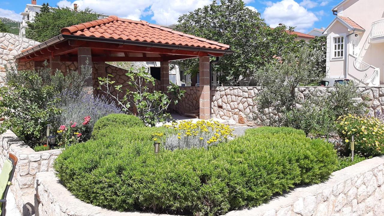Apartments Pavelic Novi Vinodolski Εξωτερικό φωτογραφία