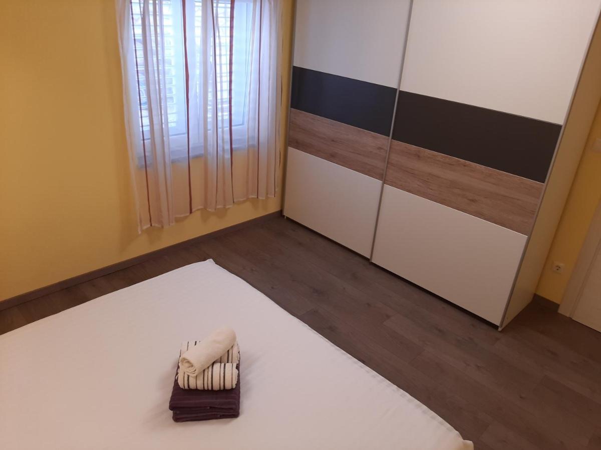 Apartments Pavelic Novi Vinodolski Εξωτερικό φωτογραφία