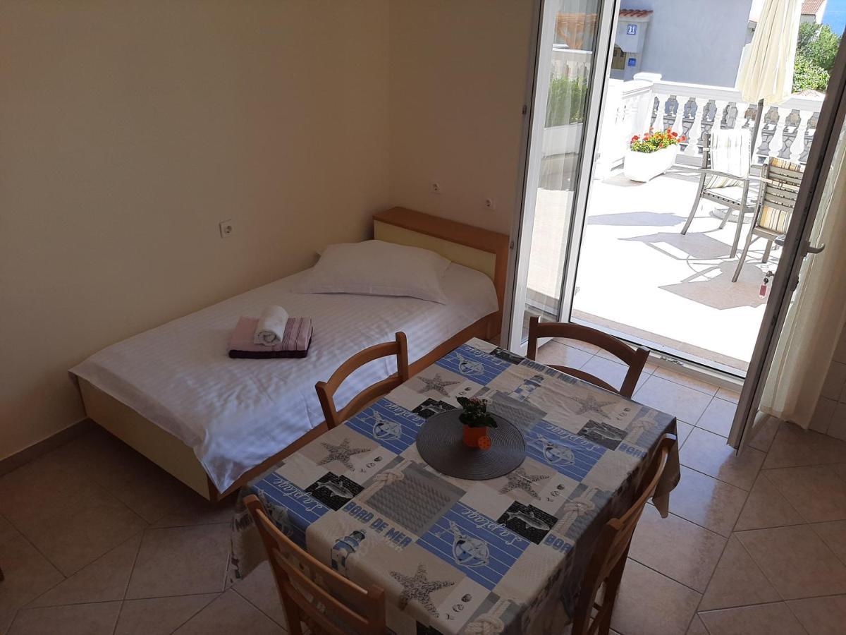 Apartments Pavelic Novi Vinodolski Εξωτερικό φωτογραφία