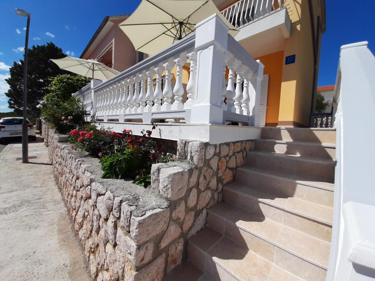 Apartments Pavelic Novi Vinodolski Εξωτερικό φωτογραφία