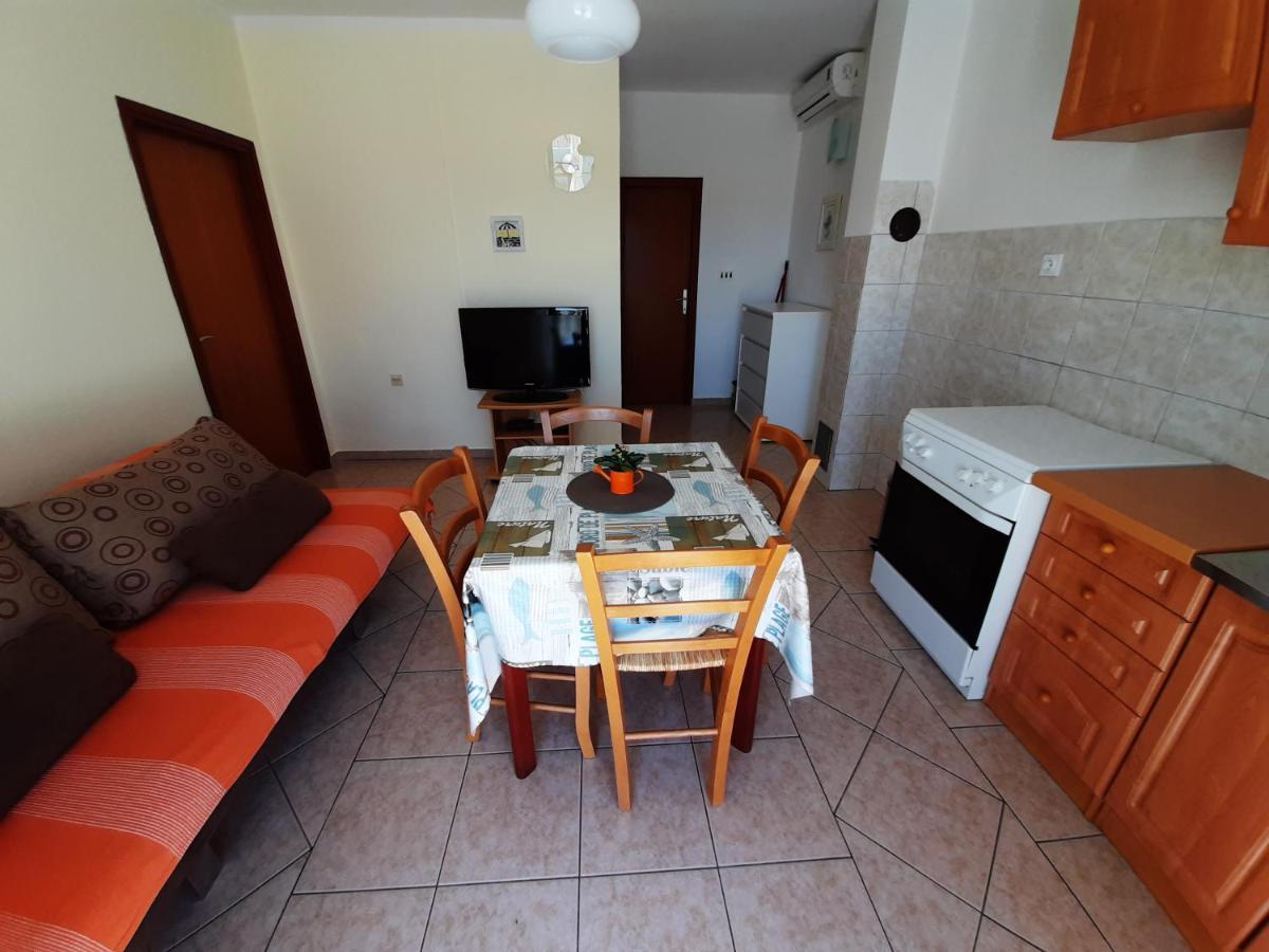 Apartments Pavelic Novi Vinodolski Εξωτερικό φωτογραφία