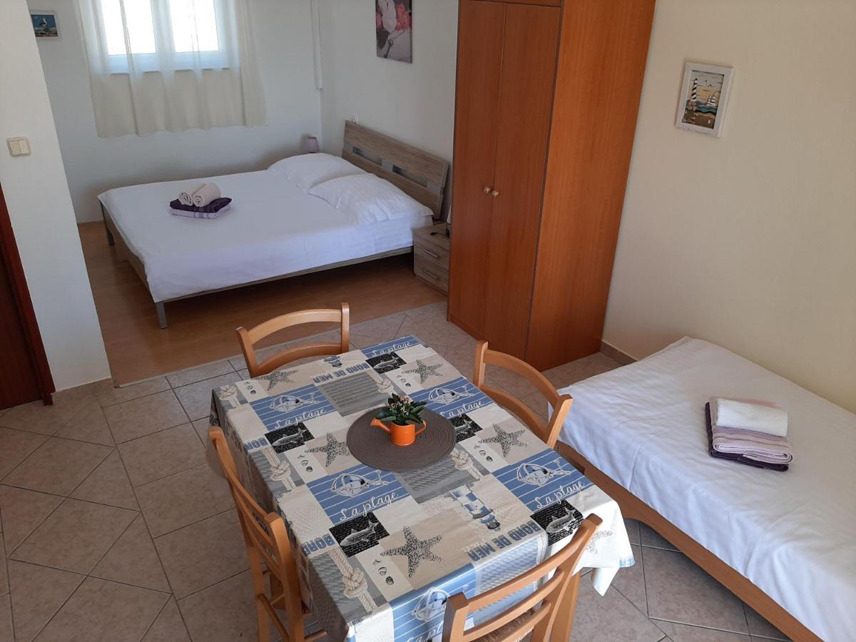 Apartments Pavelic Novi Vinodolski Εξωτερικό φωτογραφία